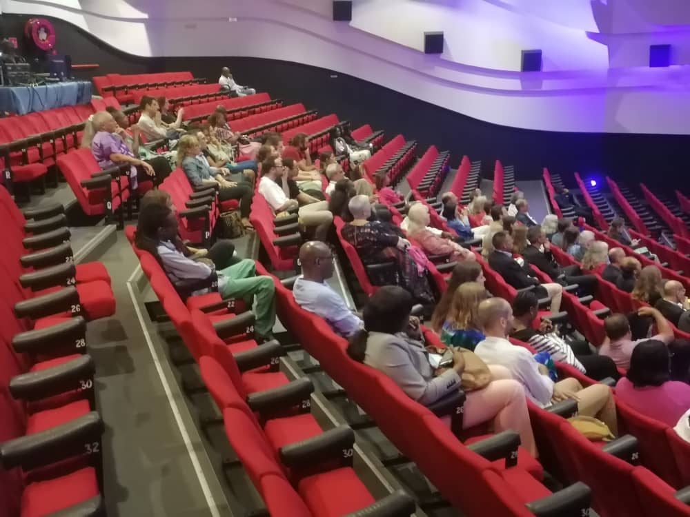 12d64a43 2d38 46bd 8795 cd7de85b10f4