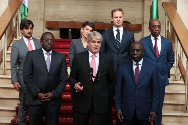 Le ministre des Affaires &eacute;trang&egrave;res d'Espagne &agrave; sa sortie d'audience au palais pr&eacute;sidentiel