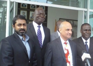 Minies, Pharmacie, Anacarde : Le g&eacute;ant indien Shilloh d&eacute;barque en C&ocirc;te d'Ivoire