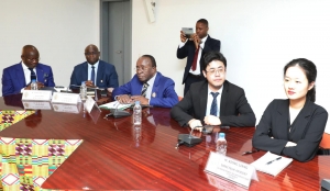 Coop&eacute;ration C&ocirc;te d'Ivoire - Chine : la d&eacute;l&eacute;gation de l&rsquo;Association du Peuple Chinois pour l'Amiti&eacute; visite le CESEC