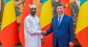Coop&eacute;ration: Xi Jinping et Assimi Go&iuml;ta renforcent les liens Sino-Maliens