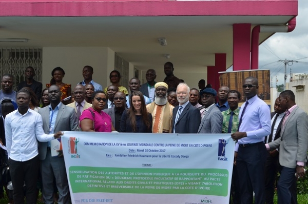 C&ocirc;te d&rsquo;Ivoire-Droits de l&rsquo;homme: l&rsquo;Etat ivoirien exhort&eacute; &agrave; ratifier le deuxi&egrave;me protocole facultatif visant &agrave; abolir d&eacute;finitivement la peine de mort