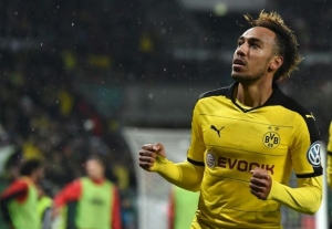 Football: Le Gabonais Pierre-Emerick Aubameyang &eacute;lu joueur africain de l'ann&eacute;e 2015