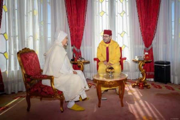 Maroc : Sa Majest&eacute; le Roi re&ccedil;oit Mohamed Yssef, l&rsquo;ancien secr&eacute;taire g&eacute;n&eacute;ral du Conseil sup&eacute;rieur des Oul&eacute;mas