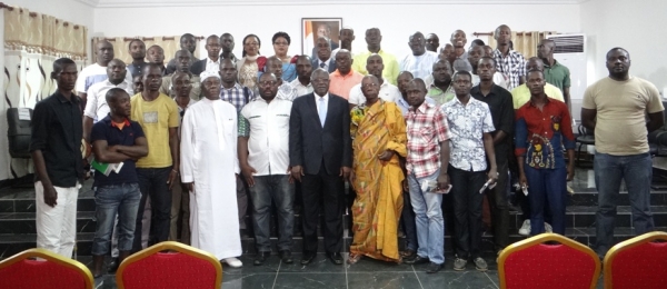 Marche de la CNC : des jeunes pro-Gbagbo disent &laquo; non &raquo; &agrave; la marche du lundi 28 septembre 2015