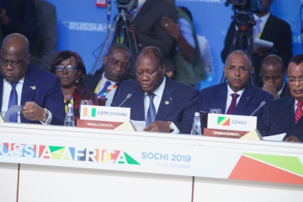 Sommet Russie-Afrique : Alassane Ouattara demande la pr&eacute;sence de la Russie aux c&ocirc;t&eacute;s des pays africains pour lutter plus efficacement contre le terrorisme