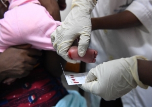 C&ocirc;te d&rsquo;Ivoire : &laquo; Recherche active &raquo; pour retrouver les enfants porteurs de VIH/sida non d&eacute;pist&eacute;s