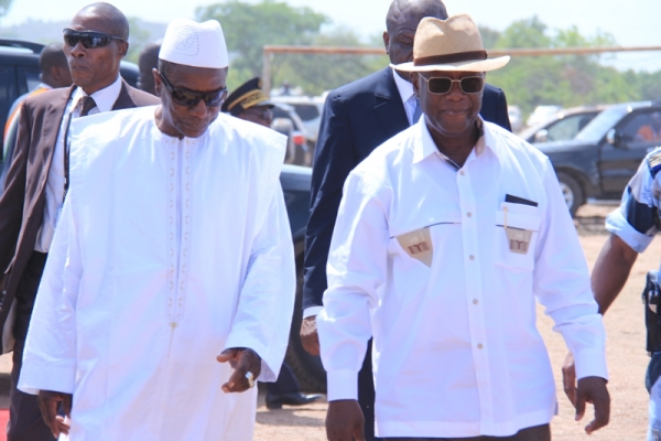 Crise en Guin&eacute;e : Ouattara exhorte Cond&eacute; &agrave; poursuivre le dialogue avec son opposition