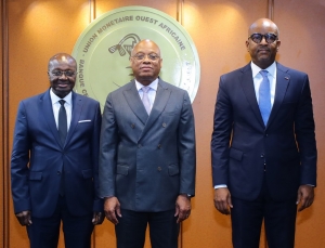 BCEAO/Audience : Jean-Claude Kassi Brou re&ccedil;oit Faman Tour&eacute; et Birahim Diouf