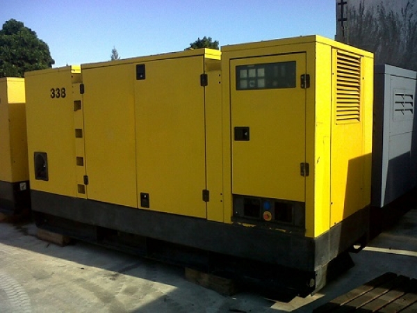 C&ocirc;te d'Ivoire : Un groupe &eacute;lectrog&egrave;ne pour Danan&eacute;, don de l'UNFPA