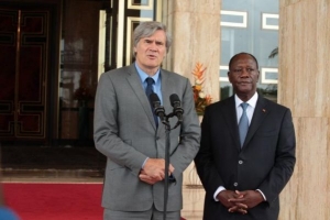 C&ocirc;te d&rsquo;Ivoire-France : Alassane Ouattara &eacute;change avec St&eacute;phane Le Foll