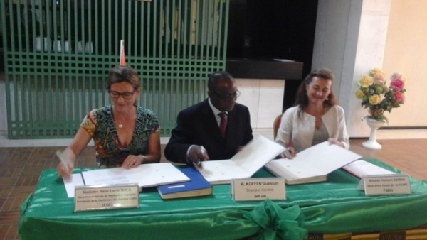 Double signature de convention de partenariat entre L'INP-HB ESTP Paris et Montpellier SupAgro