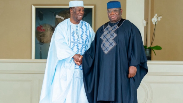 C&ocirc;te d&rsquo;Ivoire : rencontre Alassane Ouattara et Julius Maada Bio, nouveau pr&eacute;sident de la CEDEAO, &agrave; Abidjan