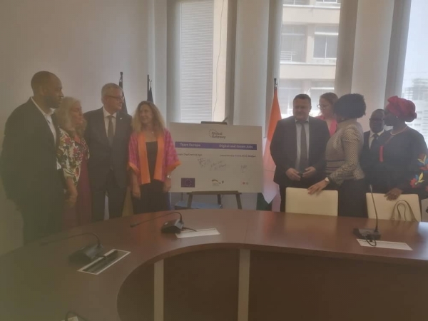 D&eacute;veloppement de la fili&egrave;re cacao : Un partenariat tripartite pour la digitalisation agricole en C&ocirc;te d'Ivoire