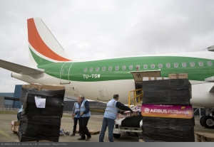 Premier vol humanitaire commun effectu&eacute; par la Fondation Airbus et Air C&ocirc;te d&rsquo;Ivoire