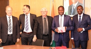 Des hommes d&rsquo;affaires br&eacute;siliens saluent la reprise des exportations du cacao ivoirien vers leur pays