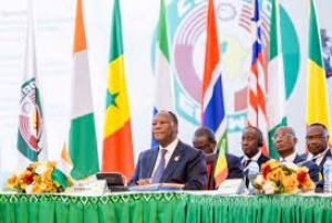 Le Chef de L&rsquo;&Eacute;tat a pris part aux travaux du sommet extraordinaire de la CEDEAO, &agrave; Abuja