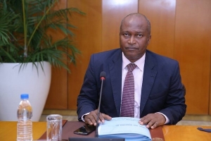 Promotion des PME: Anzoumana Moutay&eacute; signe une charte avec le Secteur Priv&eacute; et la BSTP-CI