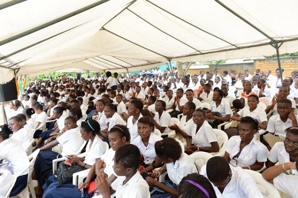 C&ocirc;te d&rsquo;Ivoire : L&rsquo;&eacute;ducation sexuelle des jeunes pour atteindre le dividende d&eacute;mographique