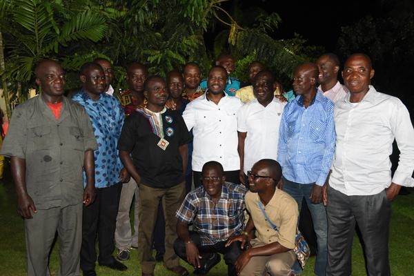 Retrouvailles : Guillaume Soro communie avec ses anciens camarades du petit s&eacute;minaire de Katiola