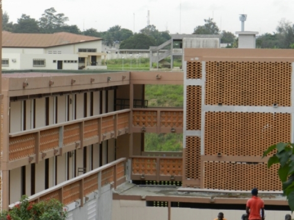La CEDEAO offre des bourses d&rsquo;&eacute;tudes pour les niveaux Ma&icirc;trise et Doctorat pour 2015