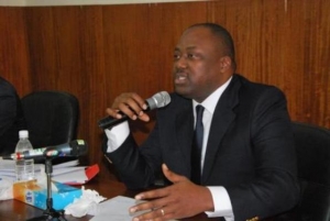 Suspendu par le CNP: Alaf&eacute; Wakili  alias Charles Kouassi est heureux de tout abandonner pour "L'enjailleuse"...