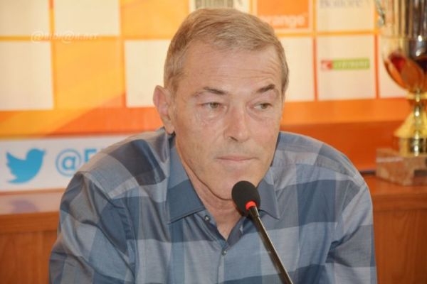 C&ocirc;te d&rsquo;Ivoire-Sierra-L&eacute;one: Michel Dussuyer donne la liste de ses 23 joueurs et explique l&rsquo;absence de Yaya Tour&eacute; et Doumbia Seydou