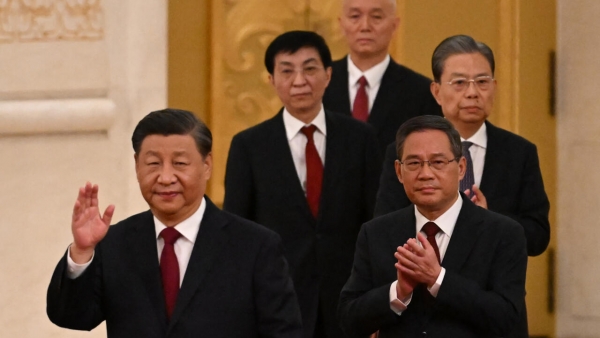 Xi Jinping pr&eacute;side une r&eacute;union de la direction du PCC pour examiner des r&egrave;glements sur le travail des comit&eacute;s locaux du Parti