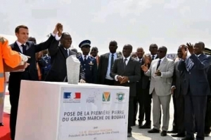 Coop&eacute;ration bilat&eacute;rale/ Bouak&eacute; : Les pr&eacute;sidents Ouattara et Macron lancent les travaux du grand march&eacute;