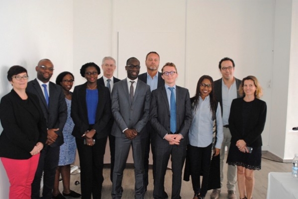 La photo de famille juste apr&egrave;s la conf&eacute;rence de presse, le mardi 25 avril 2017 &agrave; l'H&ocirc;tel ivoire. 