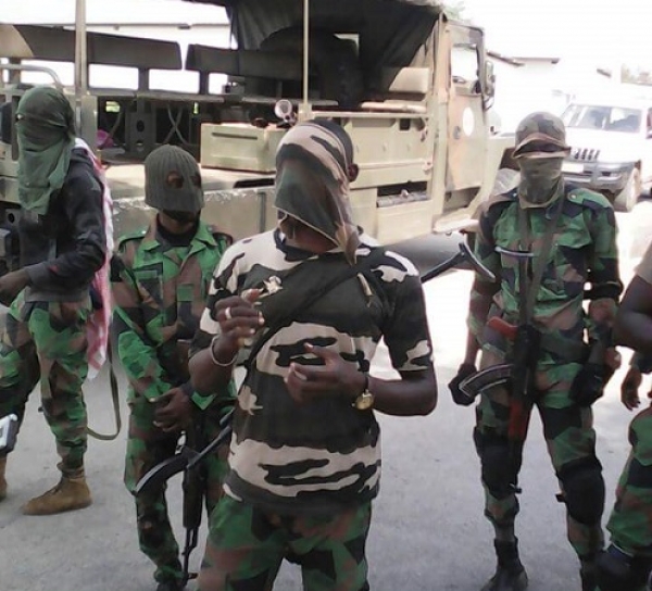 C&ocirc;te d&rsquo;Ivoire : Des soldats mutins pompent 40.000 litres de carburant d&rsquo;une entreprise en charge de la construction de plusieurs ponts et routes &agrave; Odienn&eacute;