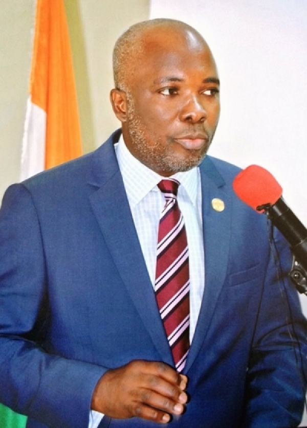 Pr&eacute;sidentielle 2015/Interview : Gnangbo Kacou (ind&eacute;pendant) : "Il faut une autre forme de vie qui va r&eacute;concilier les Ivoiriens"