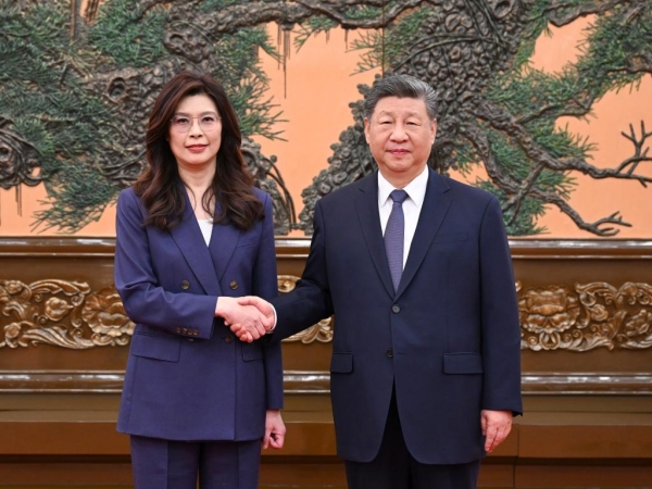 Xi Jinping rencontre la dirigeante du KMT Cheng Li-wun &agrave; Beijing