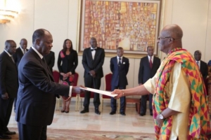 L'Ambassadeur ghan&eacute;en Laryea Frederick Daniel pr&eacute;sente sa lettre de cr&eacute;ance au Pr&eacute;sident Ouattara
