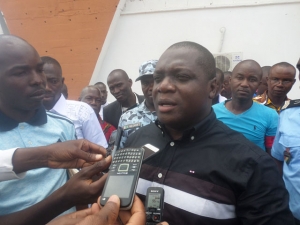 Mesmin Komo&eacute;, leader de la liste Solidarit&eacute;-Egalit&eacute;