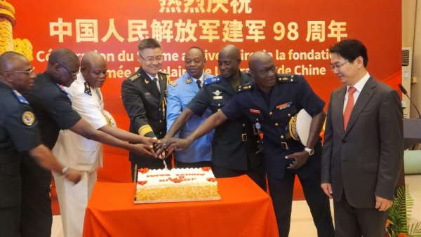 L&rsquo;anniversaire de la fondation de l&rsquo;Arm&eacute;e populaire de lib&eacute;ration de Chine : 98 ans d&rsquo;histoire c&eacute;l&eacute;br&eacute;s en C&ocirc;te d&rsquo;Ivoire