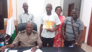 Le groupe Focal du CN-MAEP de Yamoussoukro re&ccedil;u par le pr&eacute;fet Brou Kouam&eacute;