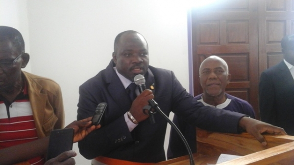 Dr L&eacute;hi&eacute; Bi Lucien, maire de la commune de Bouafl&eacute;